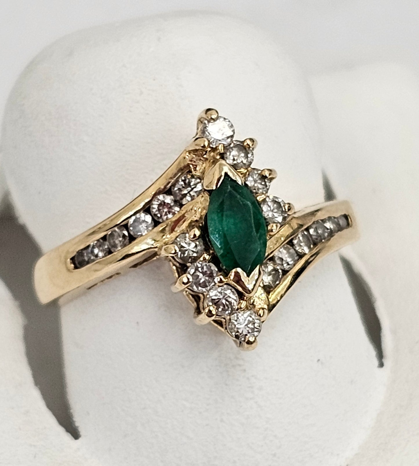 14kt Gold Marquise Emerald Diamond Ring