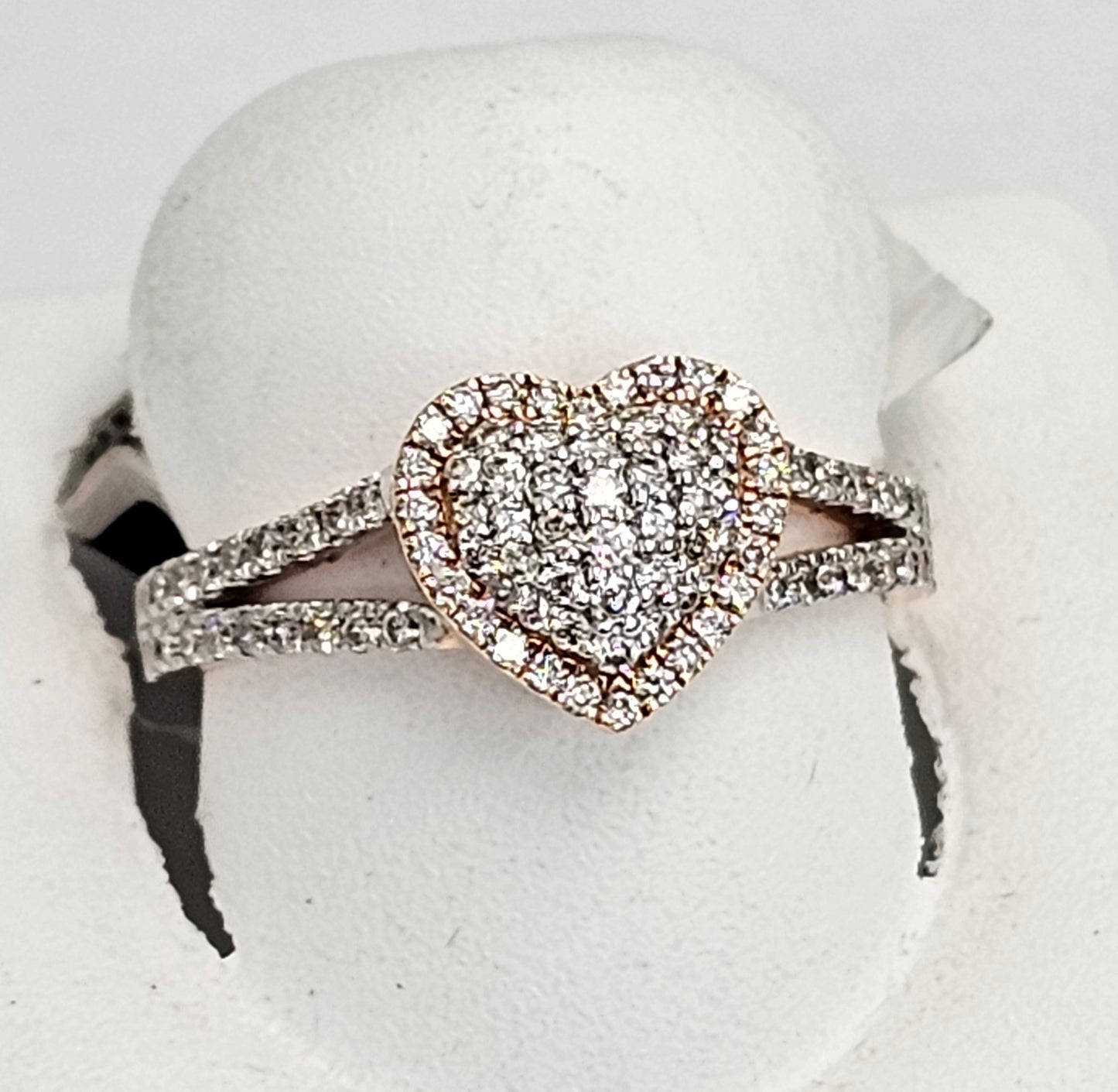 14kt Rose Gold Heart Diamond Ring