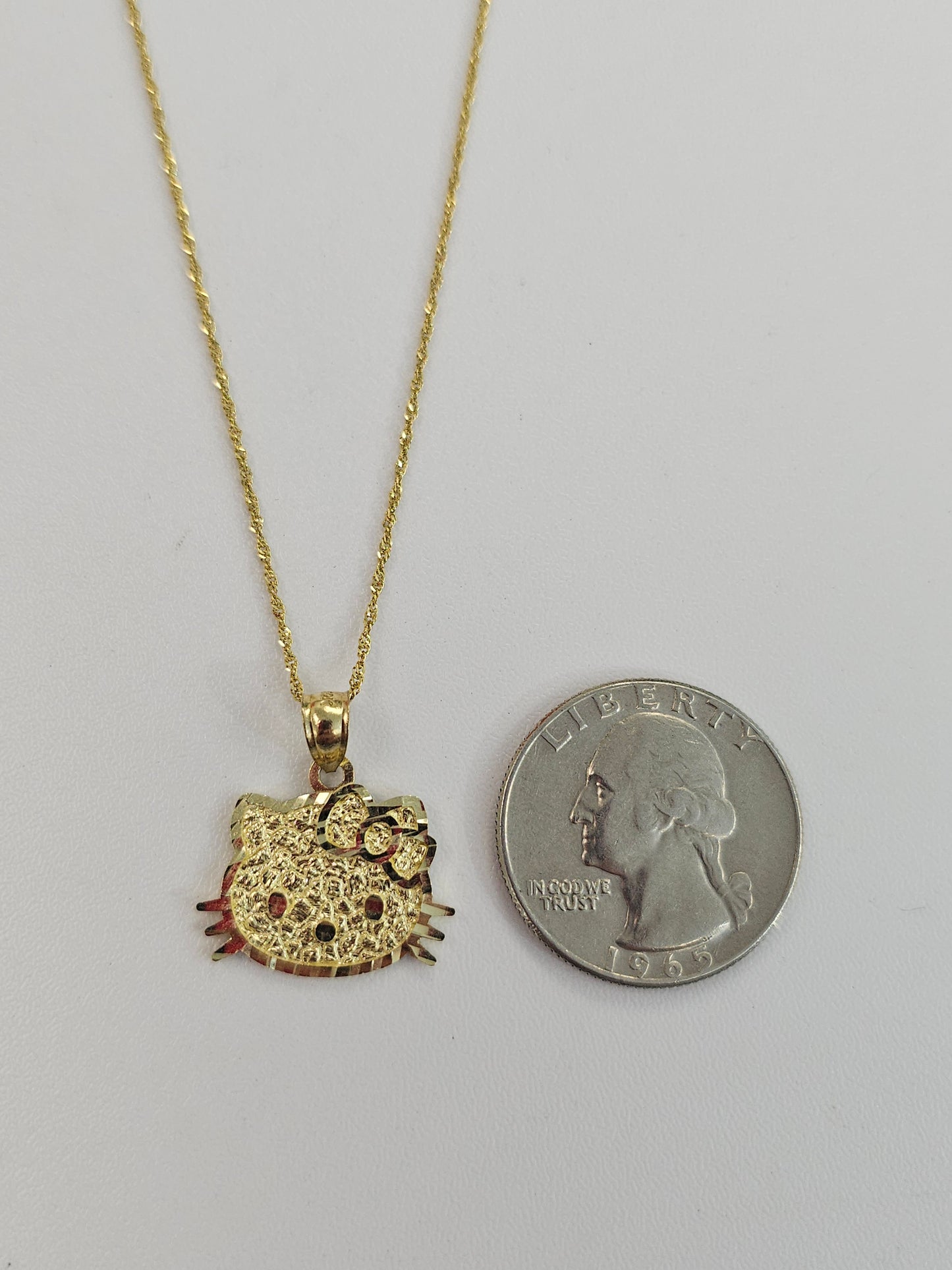 10kt Gold Nugget Pattern Kitty Face Necklace