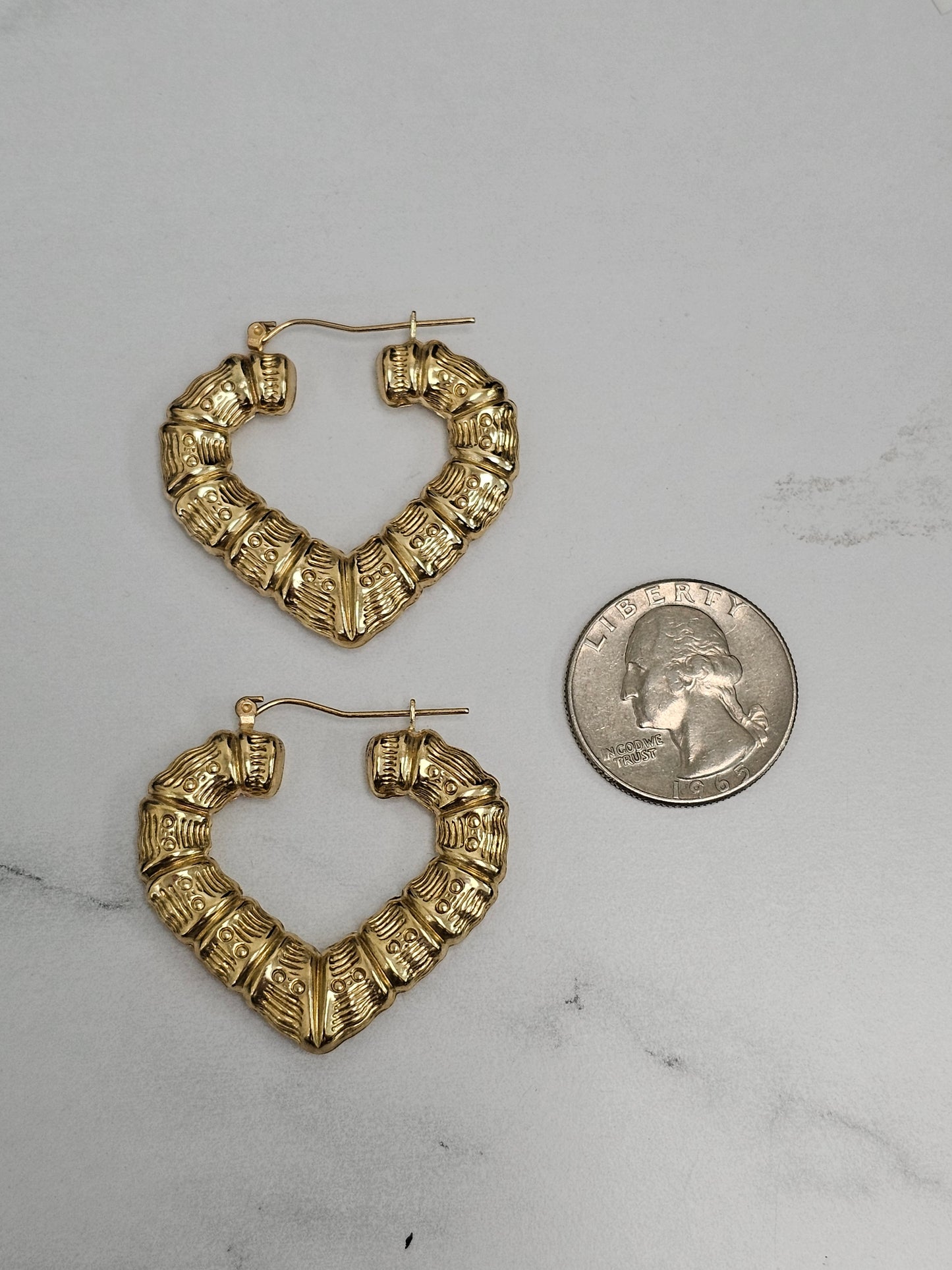 10kt Gold Bamboo Heart Hoop Earrings