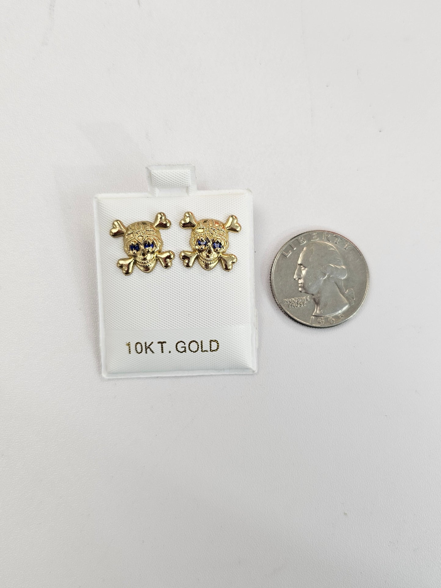 10kt Gold Skull Earrings