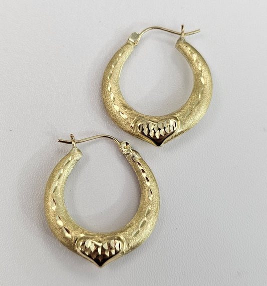 10kt Gold Heart Design Hoop Earrings