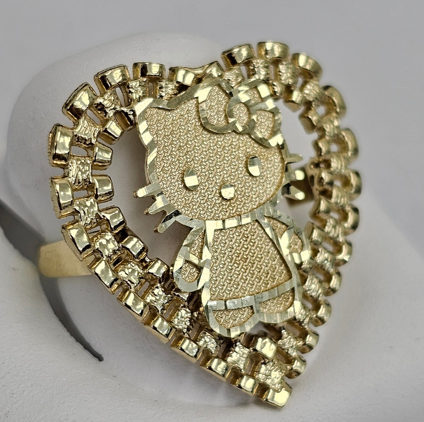 10kt Gold Heart Kitty Ring Watch Design