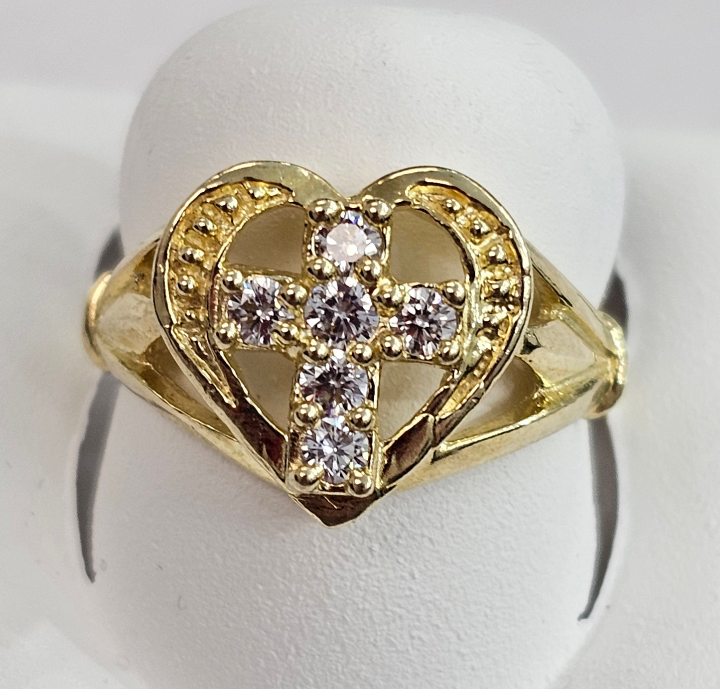 10kt cross heart ring