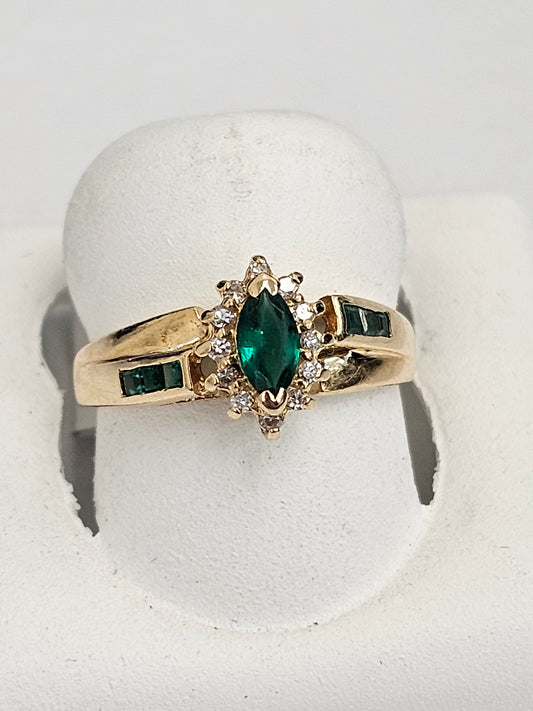 14kt Gold Marquise Emerald Ring