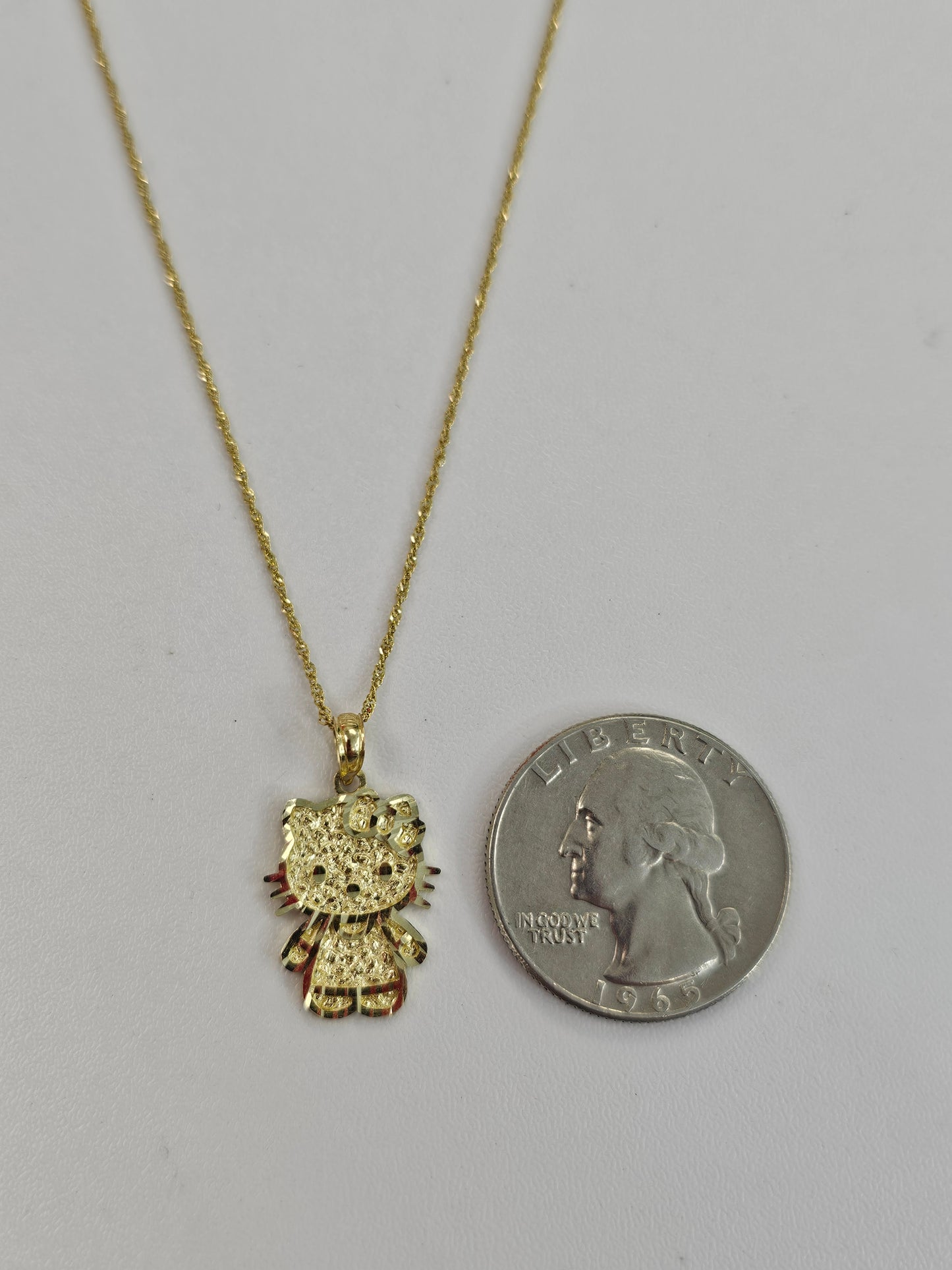 10kt Gold Nugget Pattern Full Body Kitty Necklace