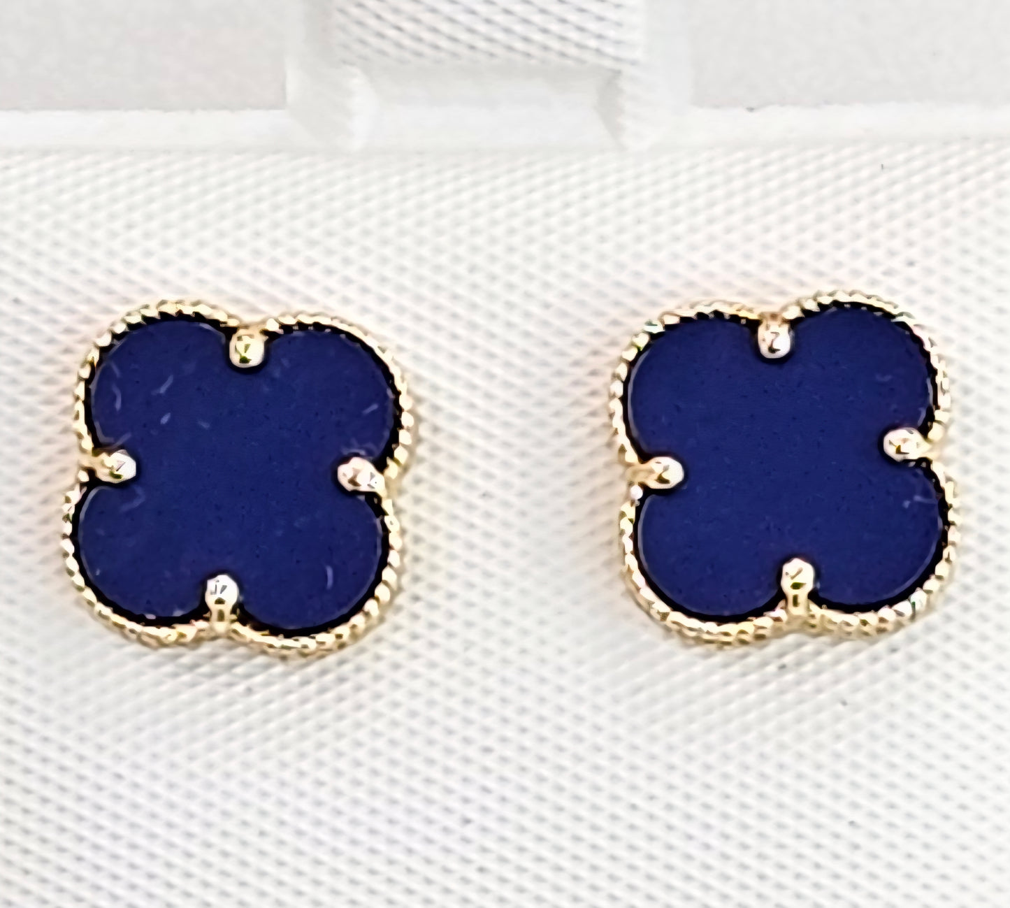 10kt Gold Dark Blue Clover Earrings
