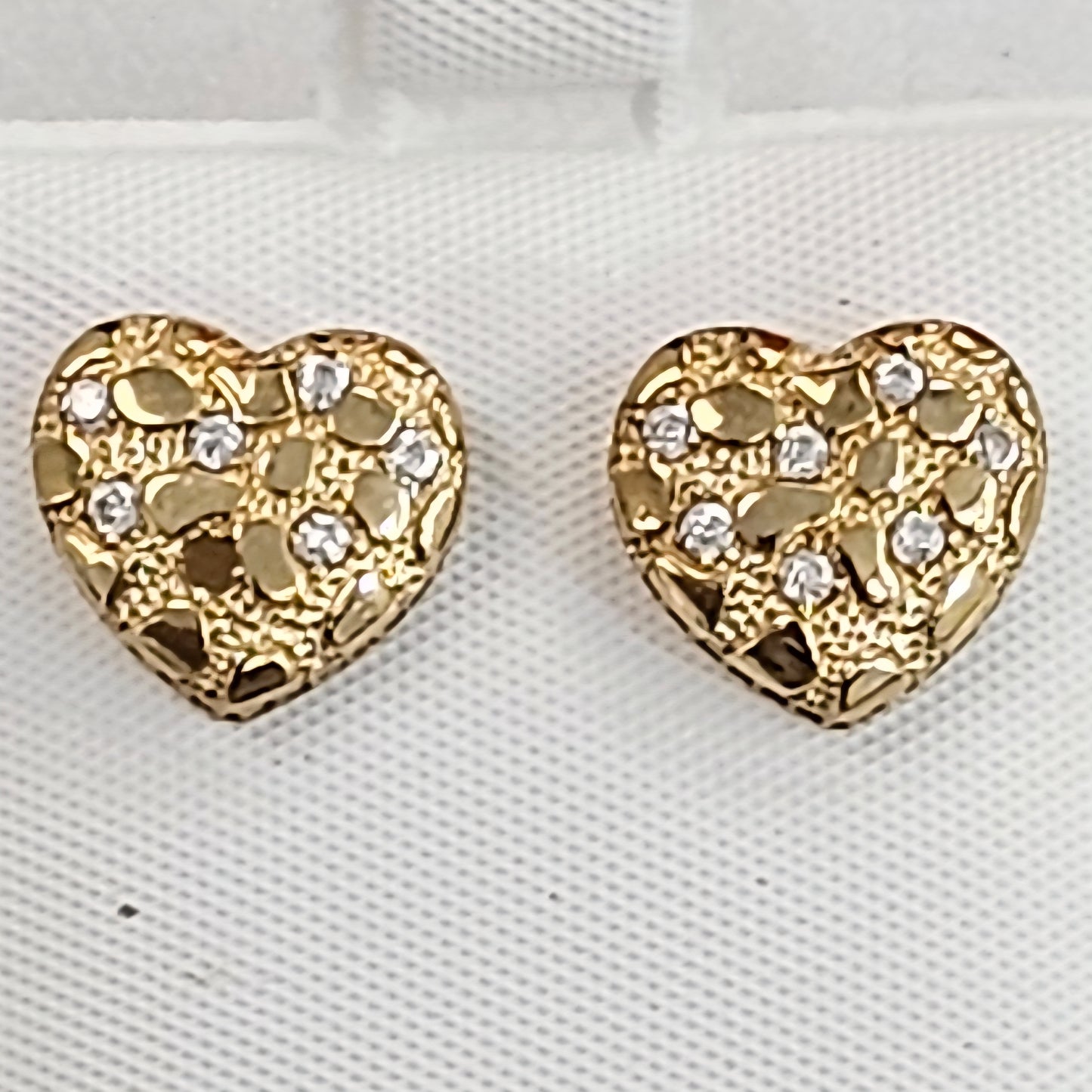 10kt Gold Nugget Heart Earrings With Cubic Zirconia Accents