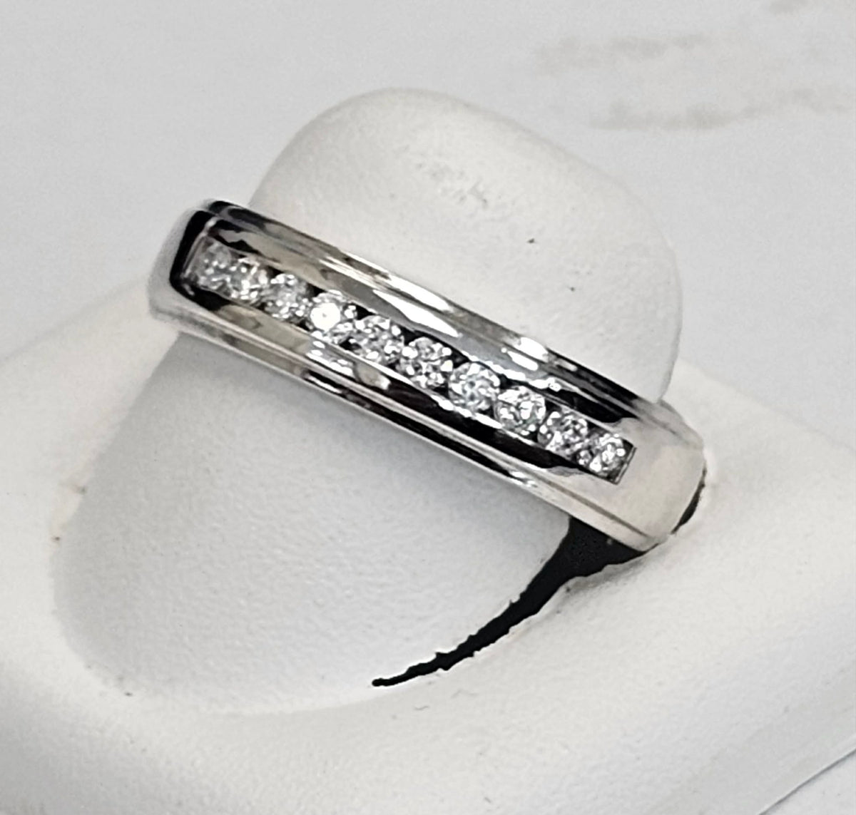 Silver Band with 0.30cttw VVS Moissanite Stones