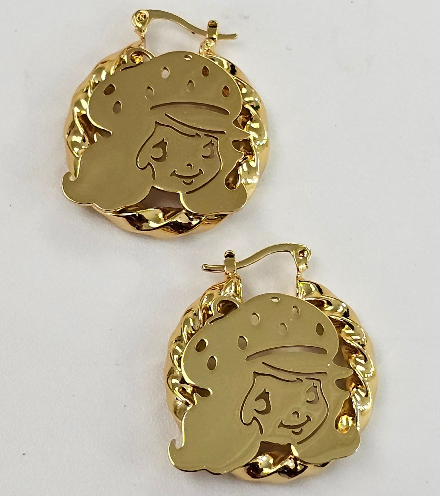 Small Shortcake Hoop Earrings