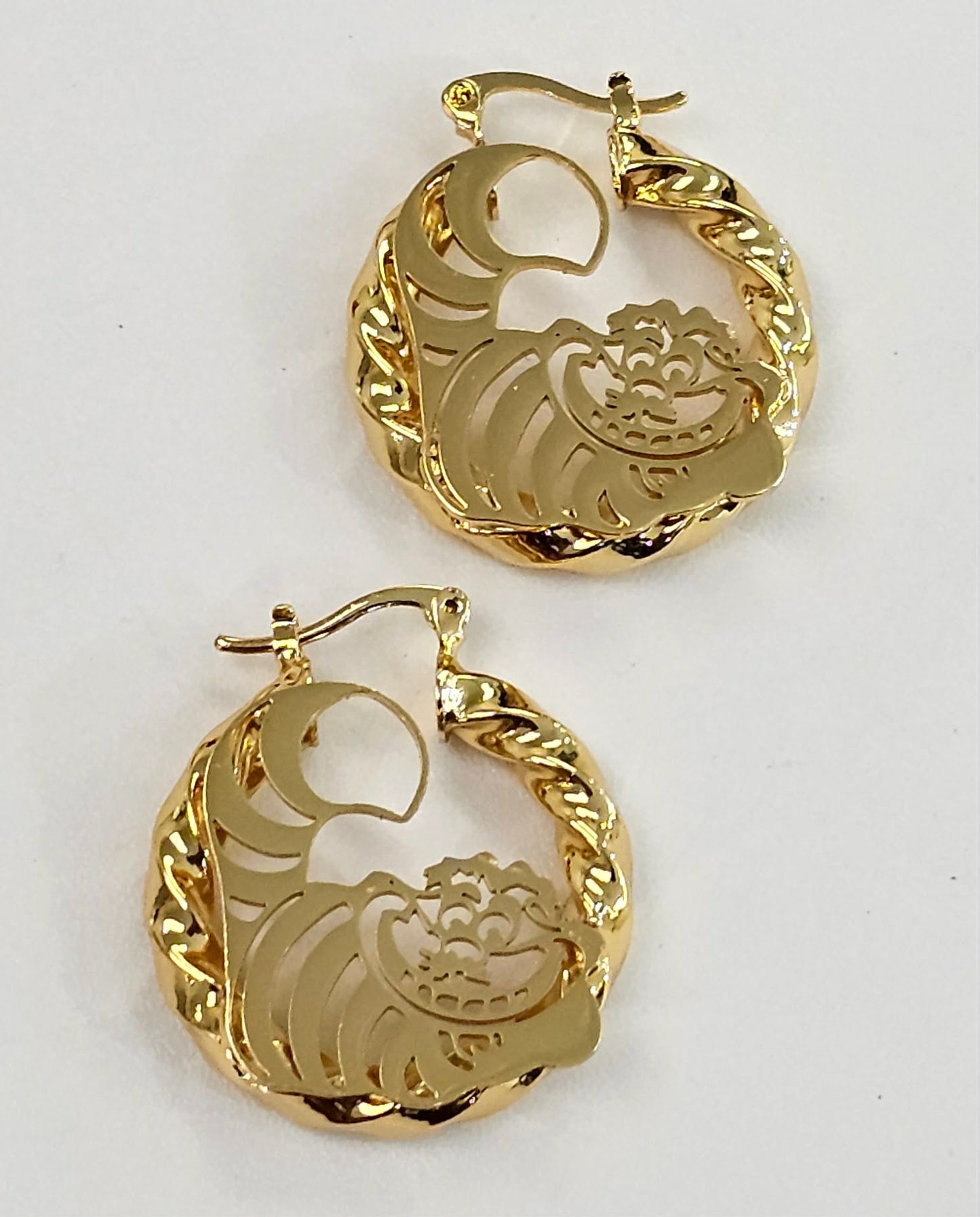 Medium Cat Hoop Earrings